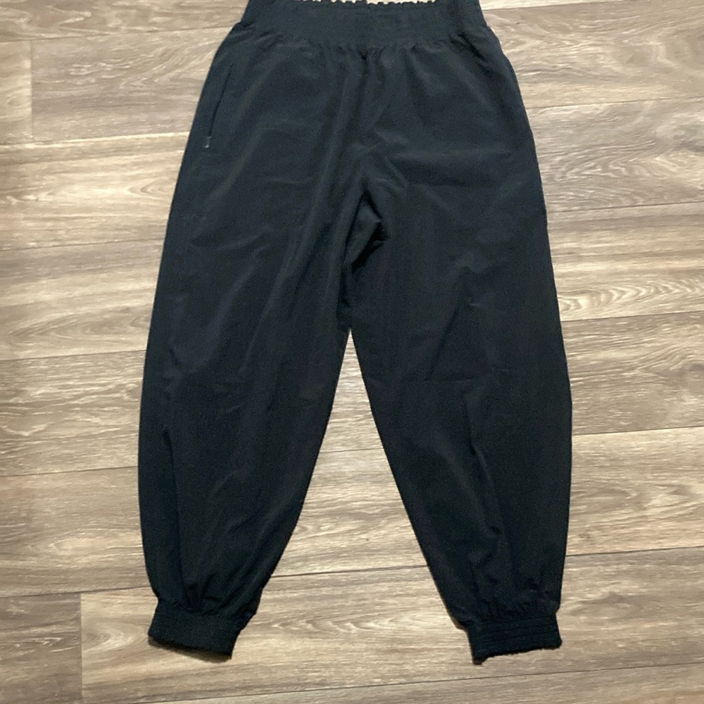 Athleta Black jogger polyester pants size 12